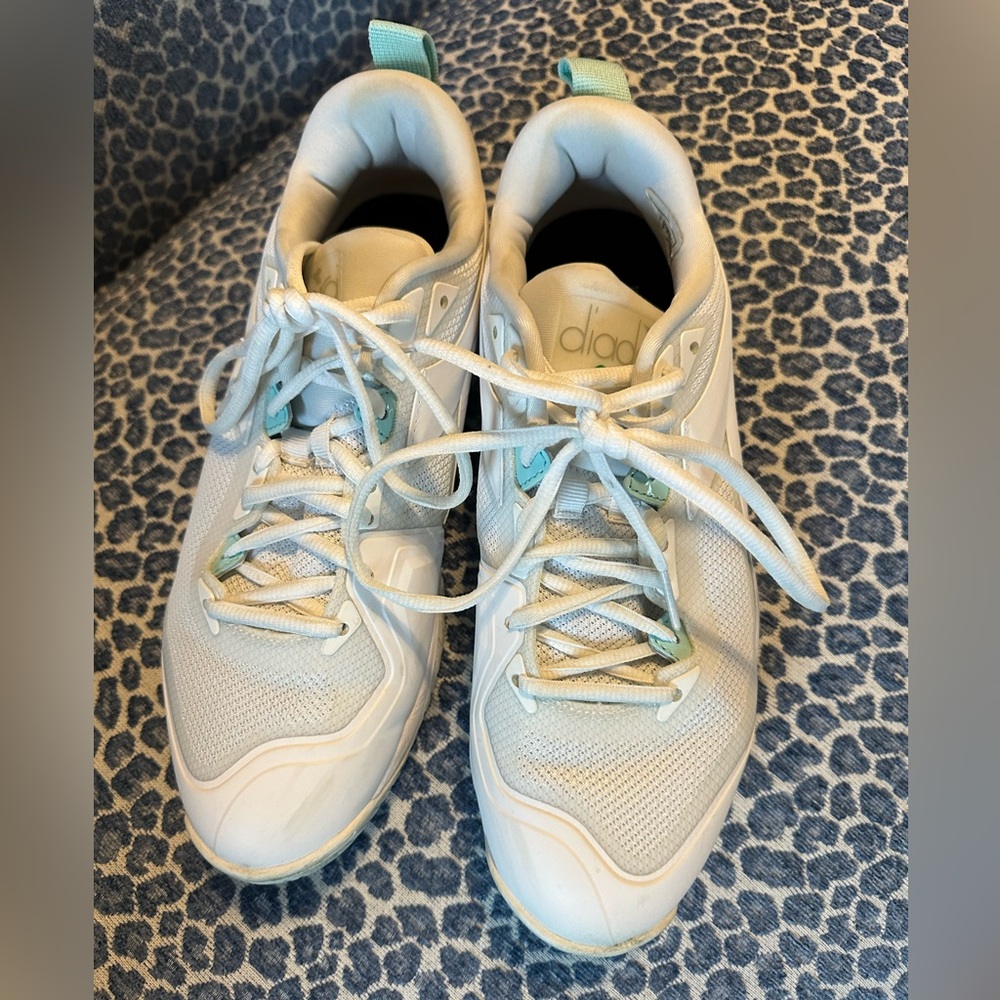Diadora Women’s tennis sneakers size 9.5 (fit like 10)